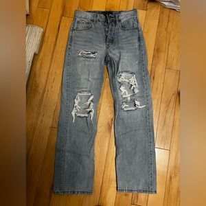 aeropostale jeans- size 4- holes- great condition